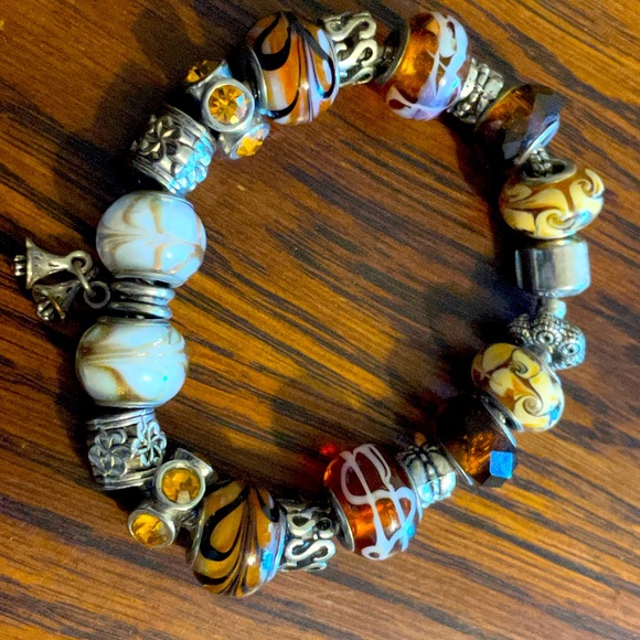 Chunky Bead Bracelet - Picture 2 of 3